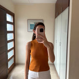 Top sin mangas naranja ZARA M